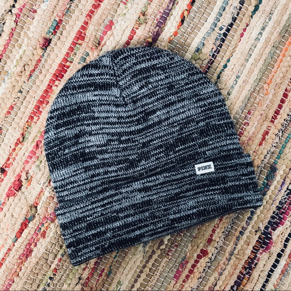 PINK Beanie 💁🏽‍♀️